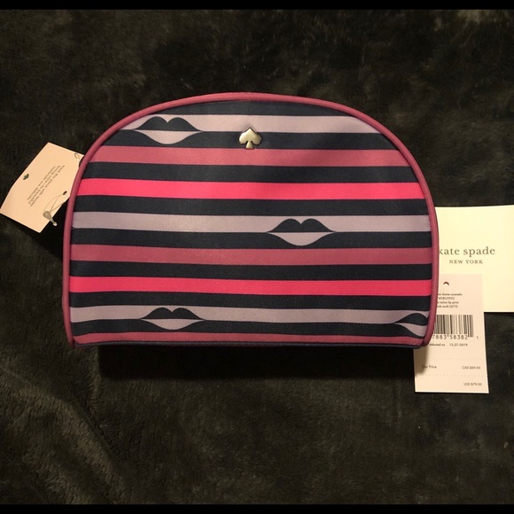 kate spade Handbags - Kate Spade ♠️ Lip Cosmetic Dome Bag 💋